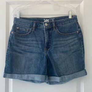 * Lee Regular Fit Short - Mid Rise